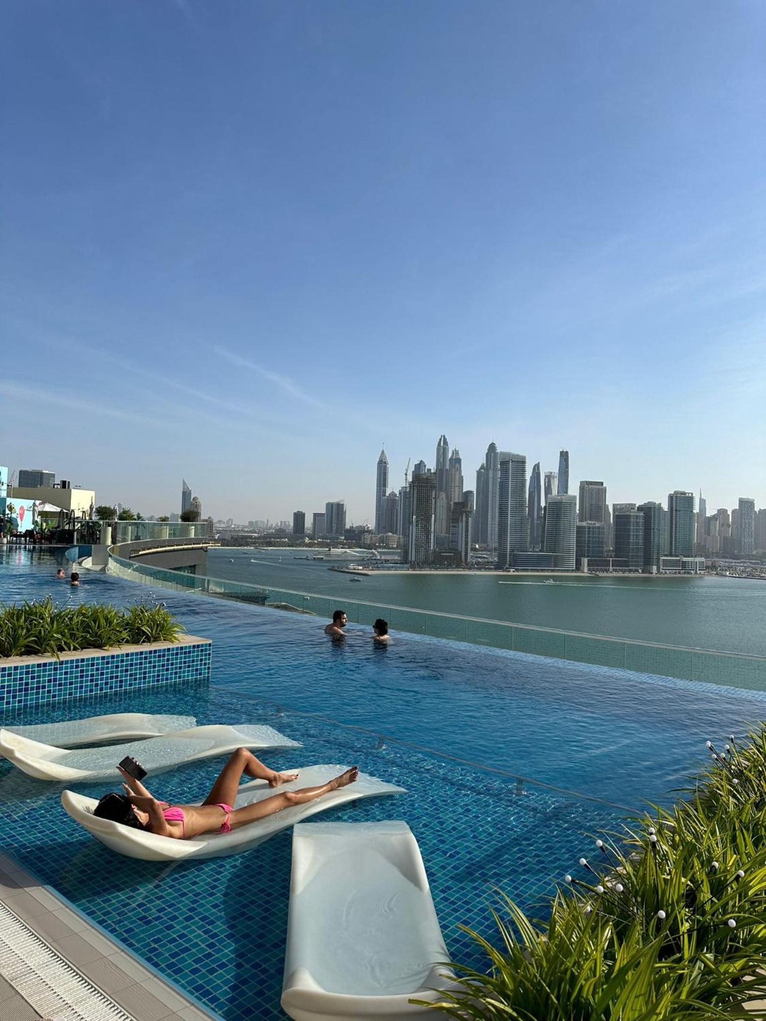 7 Palm Jumeirah Dubai Exterior photo