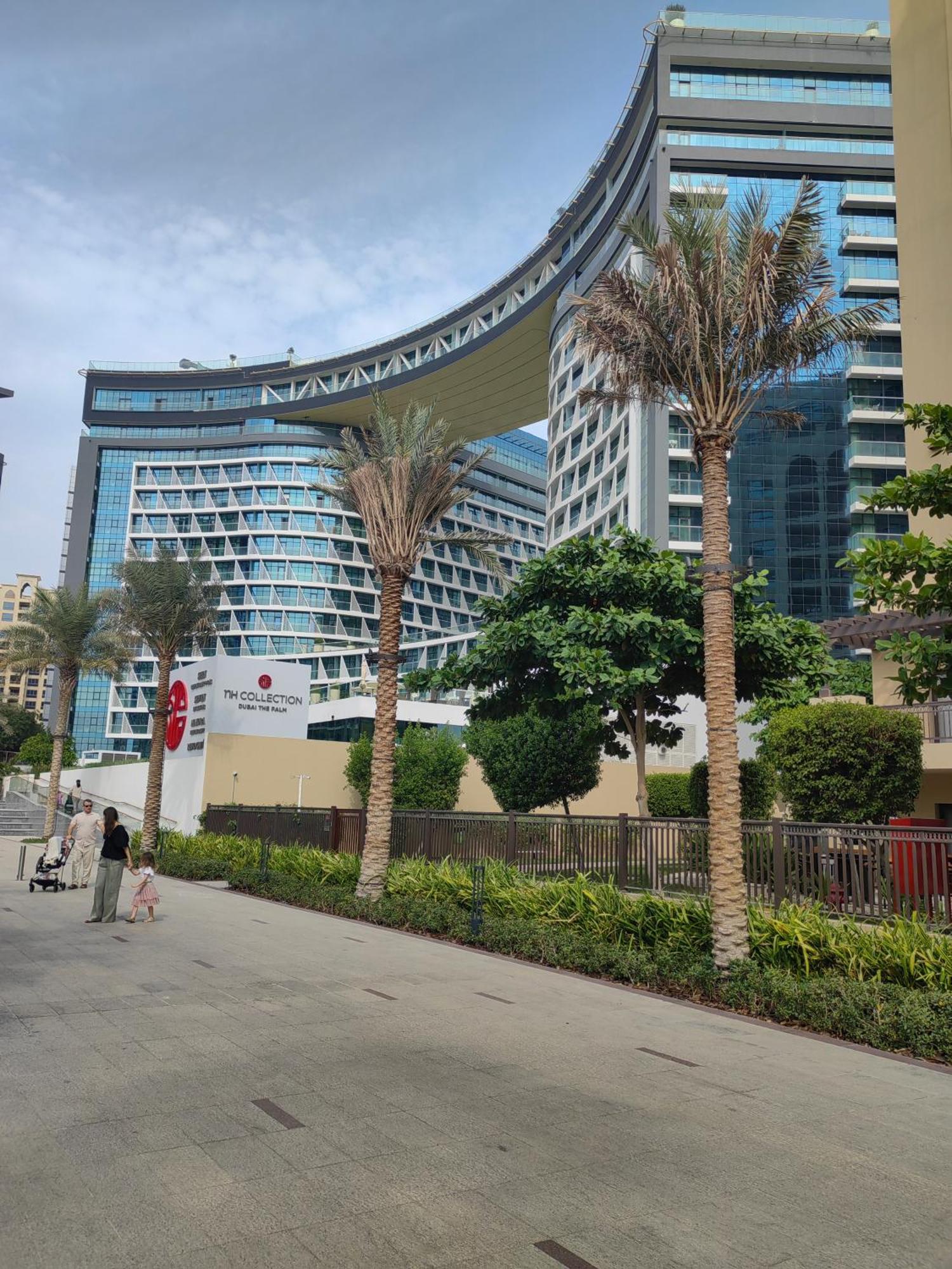 7 Palm Jumeirah Dubai Exterior photo