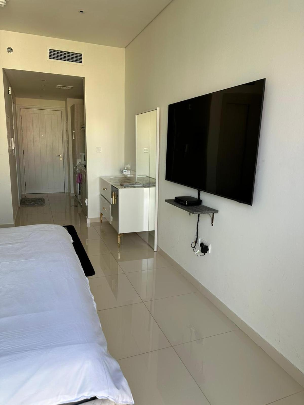 7 Palm Jumeirah Dubai Exterior photo